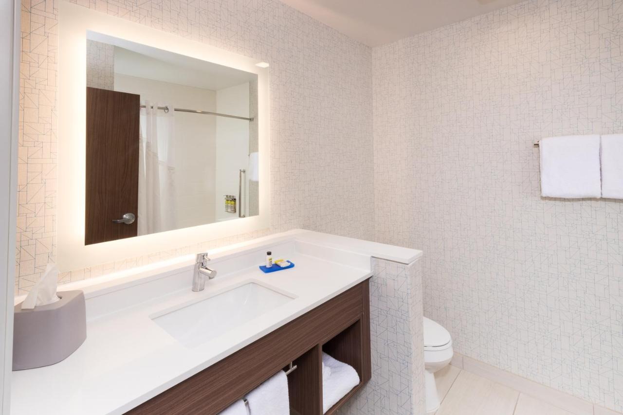 Express & - By Ihg Hotel Gaylord
