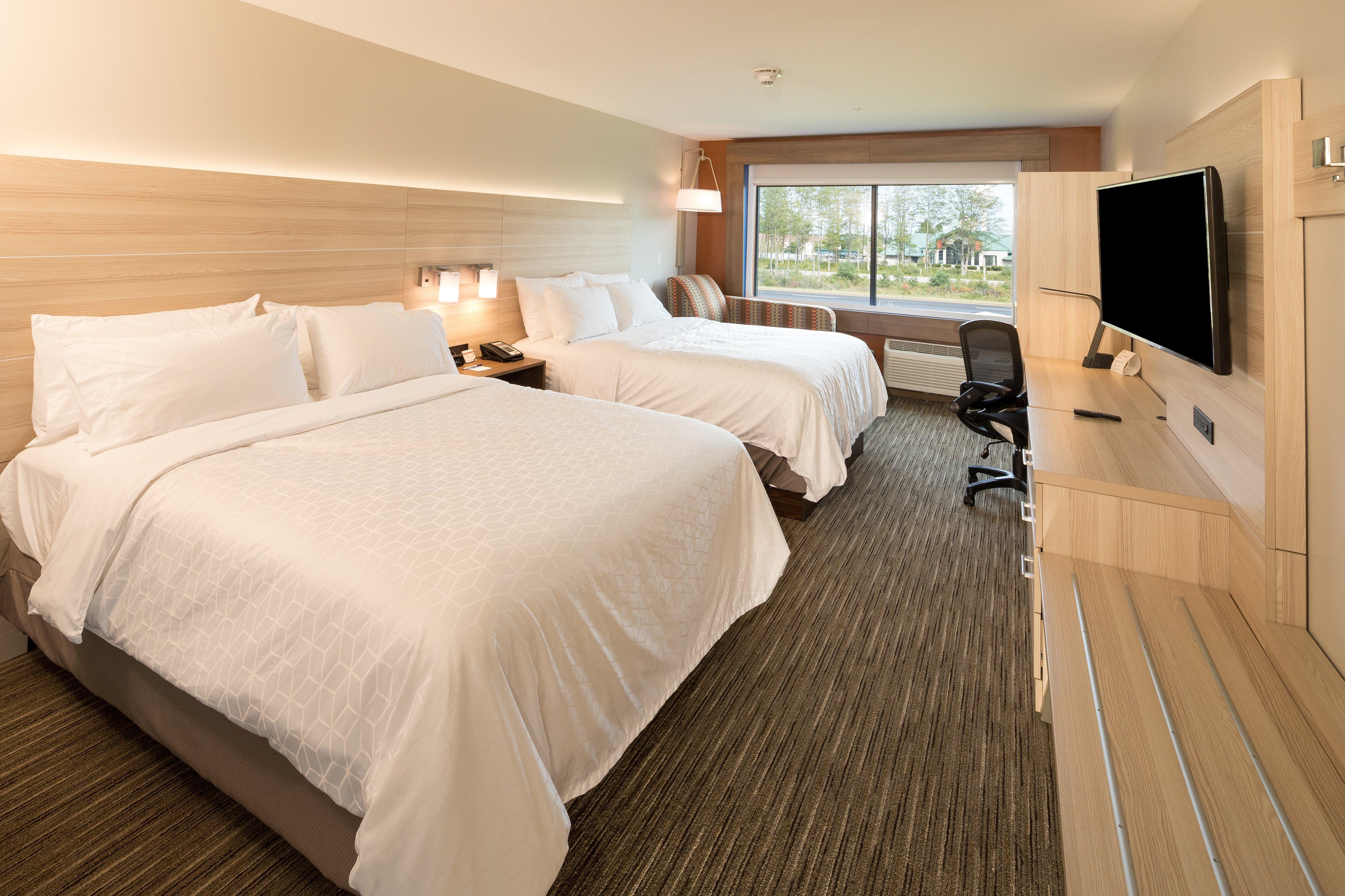 Express & - By Ihg