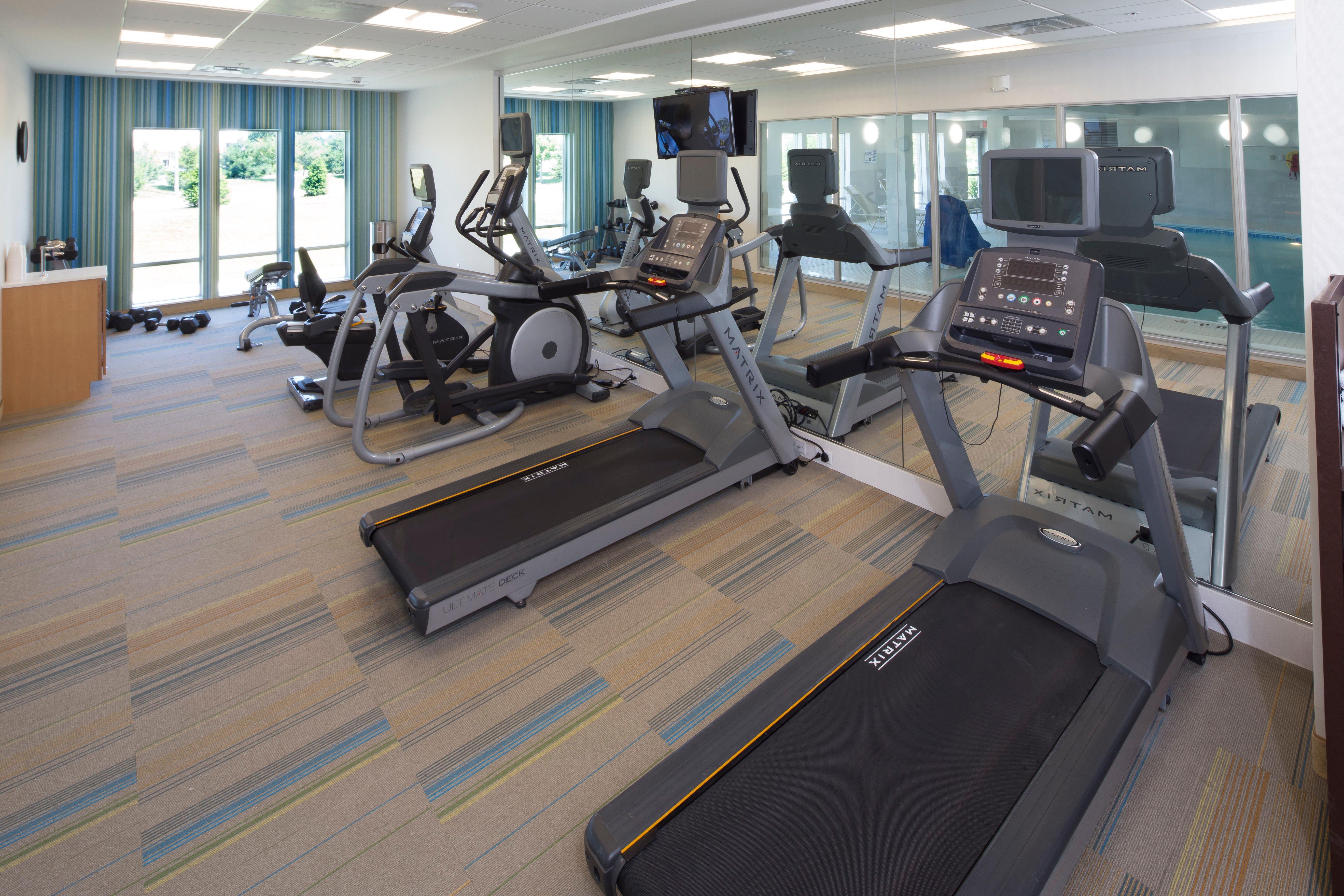 Express & - By Ihg Hotel 2*