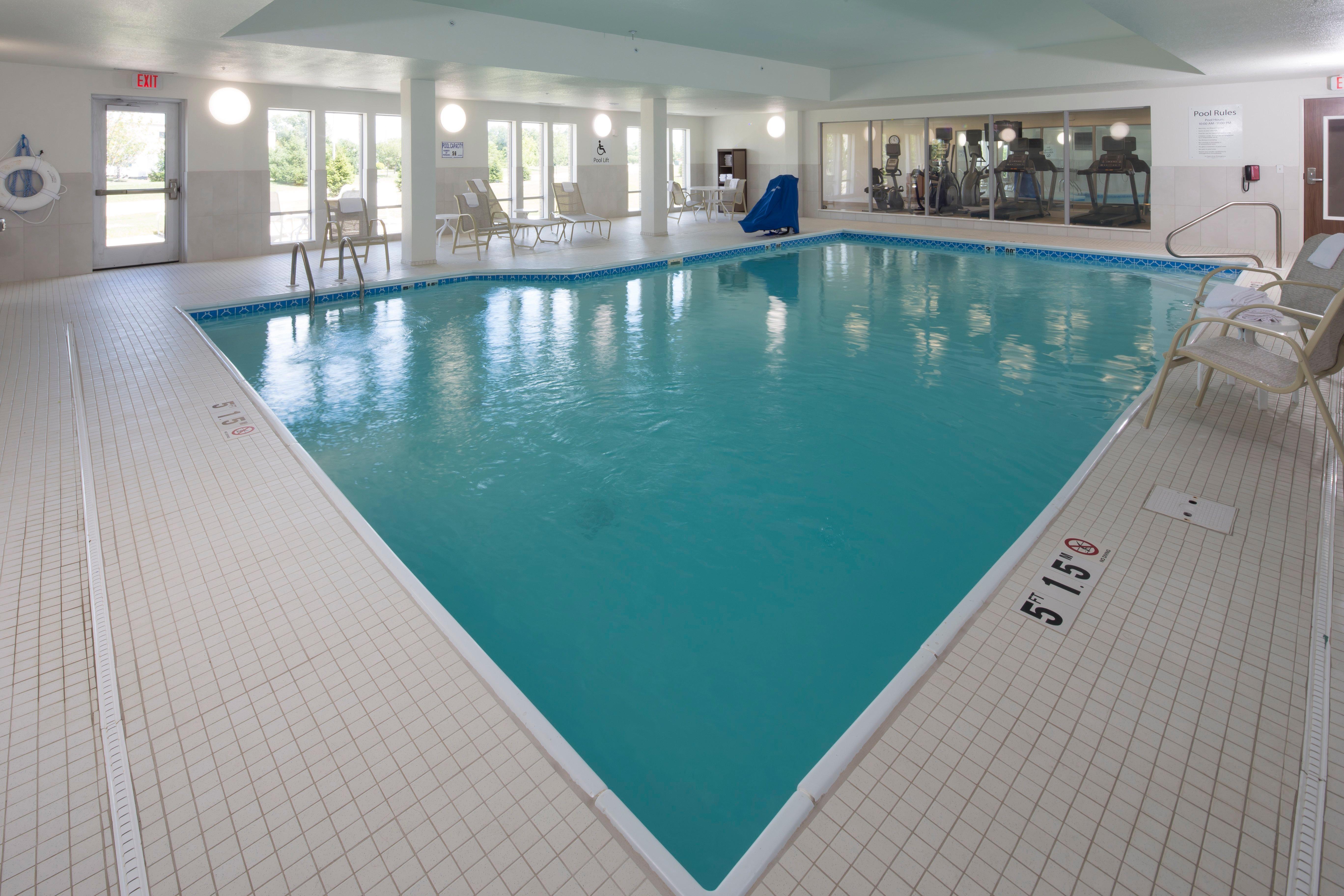 Express & - By Ihg Hotel 2*